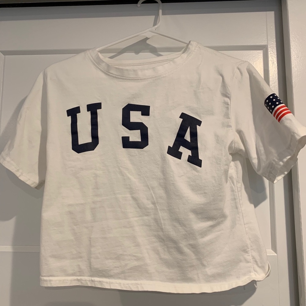 White USA cropped tee